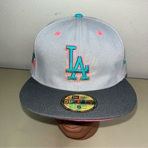 New Era Los Angeles Dodgers 1981 WS Patch Fitted Hat Gray pink Size 8 (creased)